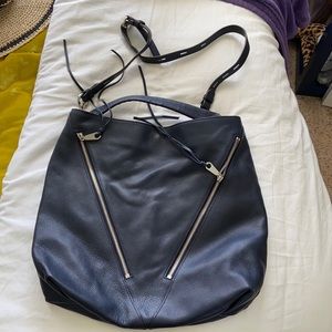 Gorgeous dark blue shoulder bag.